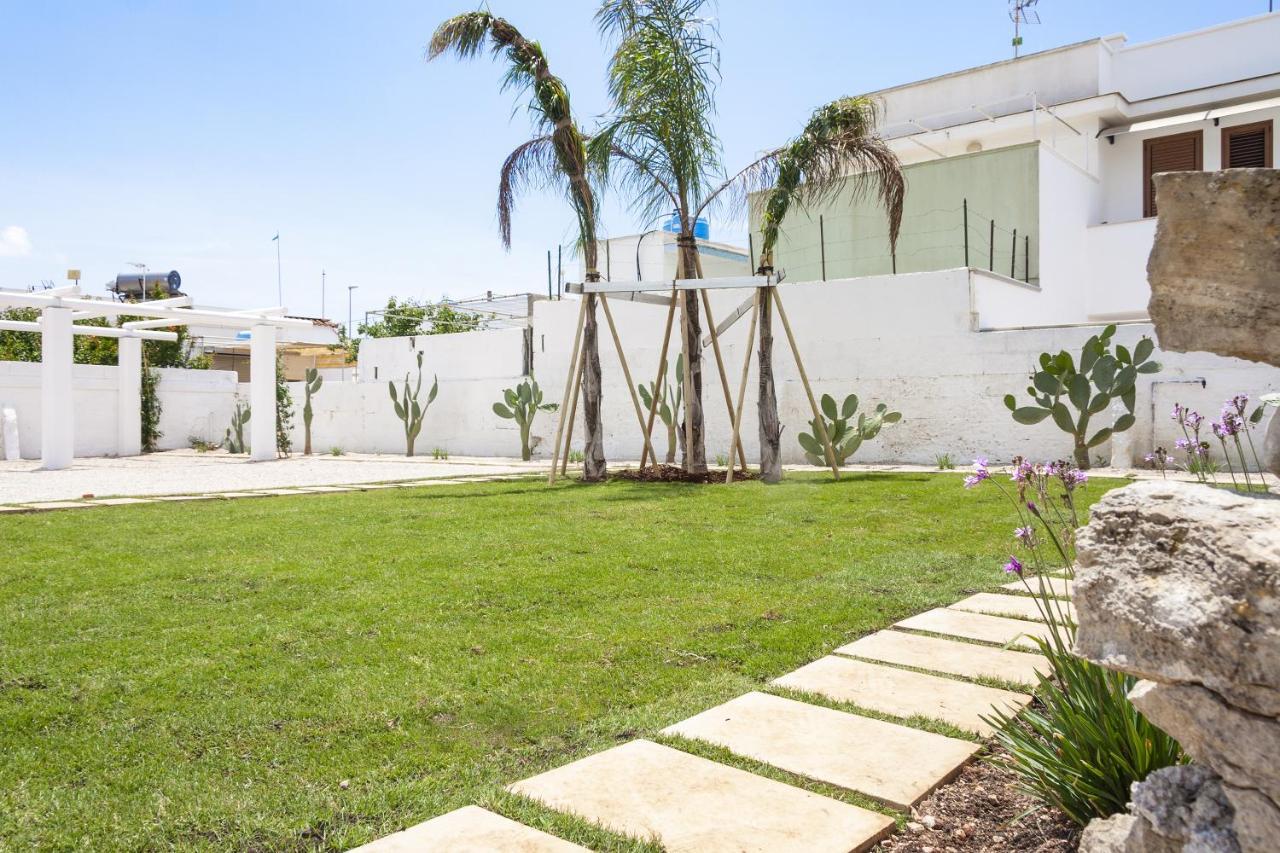 Trullo E Appartamenti Al Mare Торе Сан Джовани Удженто Екстериор снимка