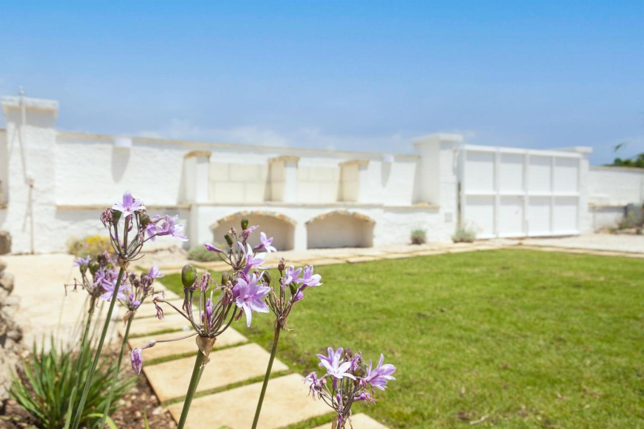 Trullo E Appartamenti Al Mare Торе Сан Джовани Удженто Екстериор снимка