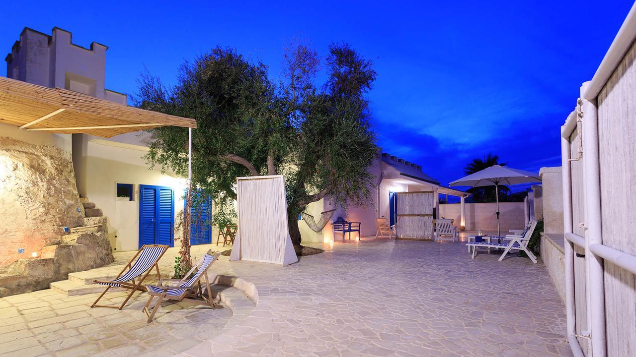Trullo E Appartamenti Al Mare Торе Сан Джовани Удженто Екстериор снимка